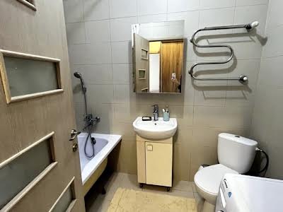 квартира за адресою с. Петропавлівська борщагівка, Львівська вул., 17
