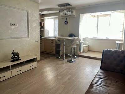 квартира за адресою Тополева вул., 5
