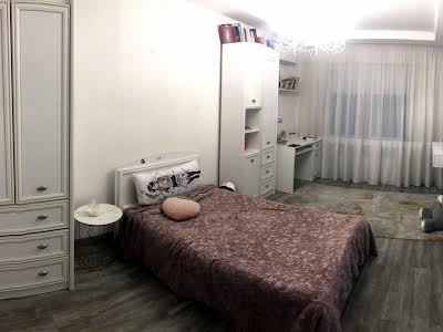 квартира за адресою Урлівська вул., 20