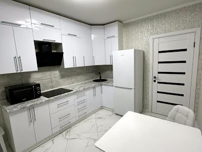 квартира за адресою Магістральна вул., 33