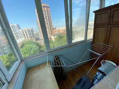 квартира за адресою Бульварно-Кудрявська вул. (Воровського), 7-Б