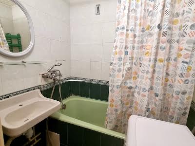 квартира по адресу Киев, Каштановая ул., 8