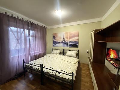 квартира за адресою Леся Курбаса просп., 10г