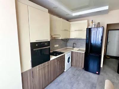квартира за адресою Подільська вул., 1