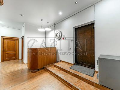 комерційна за адресою Лесі Українки бульв., 7-Б
