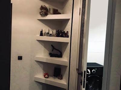 квартира за адресою Регенераторна вул., 4 к1