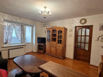 квартира за адресою Павла Тичини просп., 4