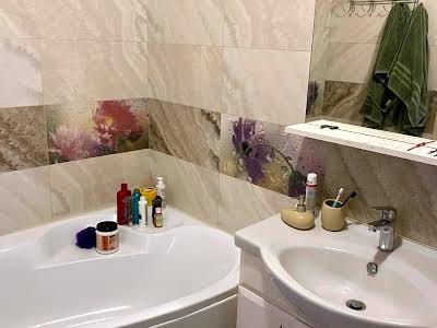 квартира за адресою Київ, Авіаконструктора Ігоря Сікорського вул. (Танкова), 4-Б
