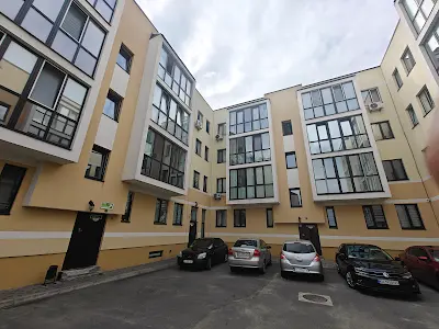 квартира за адресою Берегова вул., 3