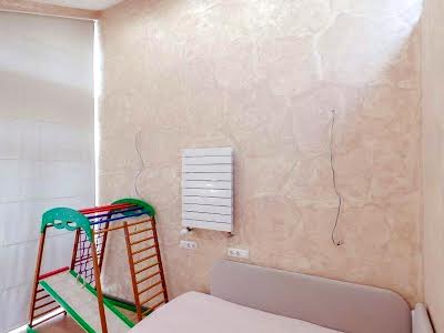 квартира за адресою Регенераторна вул., 4