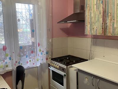 квартира по адресу Киев, Каштановая ул., 4