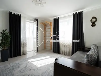 квартира за адресою Ревуцького вул., 40-Г