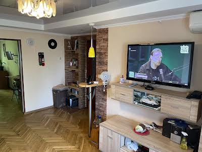 квартира за адресою Будівельників вул., 12-Б