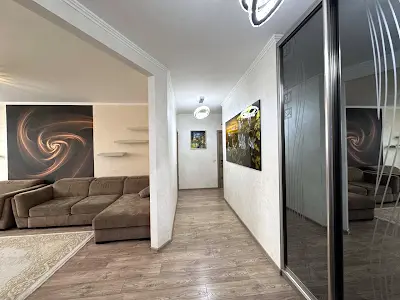 квартира по адресу Бориса Гмыри ул., 4
