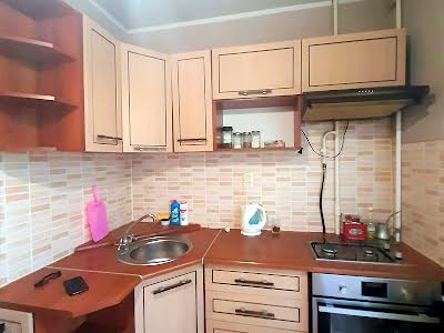квартира за адресою Райдужна вул., 47