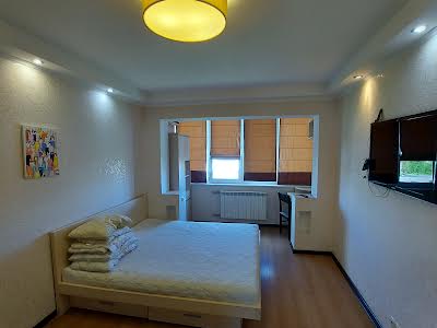 квартира за адресою Преображенська вул. (Івана Клименка), 21