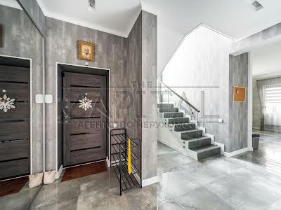 будинок за адресою с. Гатне, Зоряна вул., 1
