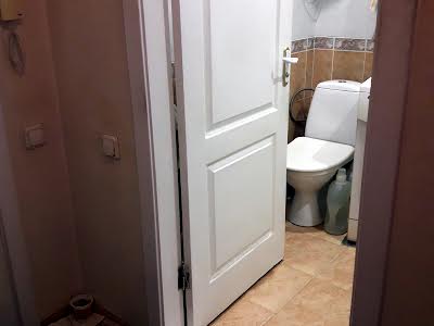 квартира за адресою Героїв просп., 11
