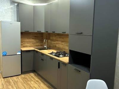 квартира по адресу Машинобудівників ул., 16