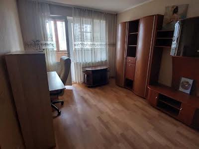 квартира по адресу Героев Полка 