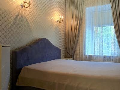 квартира за адресою Івана Мазепи вул. (Січневого Повстання), 7