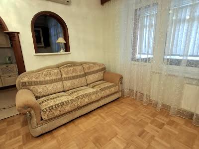 квартира по адресу Леси Украинки бульв., 21