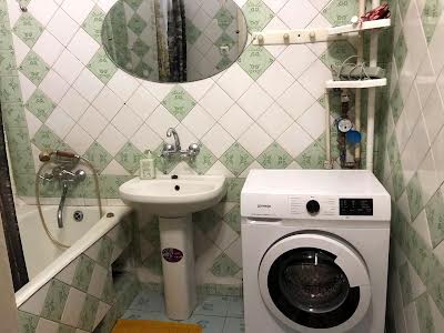 квартира за адресою Почайнинська вул., 45/48
