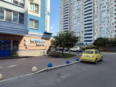 квартира за адресою Авіаконструктора Ігоря Сікорського вул. (Танкова), 1