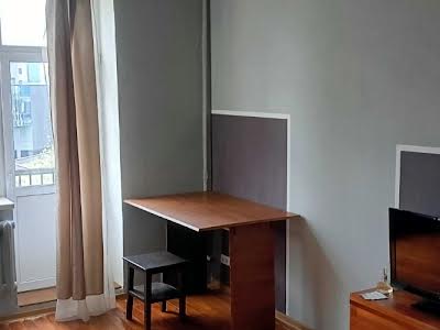 квартира за адресою Митрополита Василя Липківського вул. (Урицького), 14/18