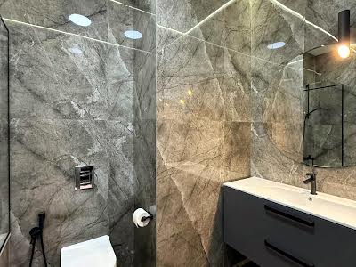 квартира за адресою Салютна вул., 2к22