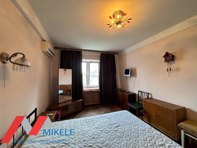 квартира по адресу Митрополита Василия Липковского ул. (Урицкого), 9
