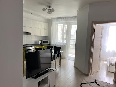квартира за адресою Патріарха Мстислава Скрипника вул., 40