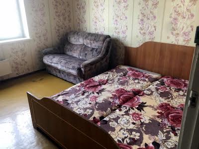 квартира за адресою Ревуцького вул., 25
