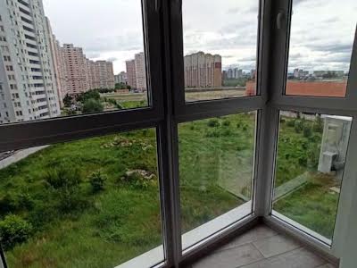 квартира за адресою Драгоманова вул., 2-Б