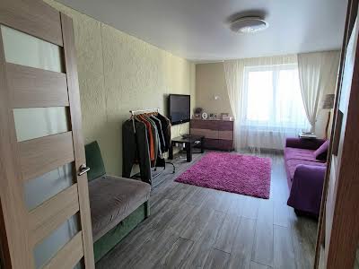 квартира по адресу Академика Глушкова просп., 9-В