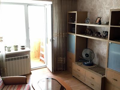 квартира за адресою Митрополита Василя Липківського вул. (Урицького), 25