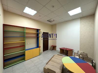 комерційна за адресою с. Петропавлівська борщагівка, Физкультурний, 23