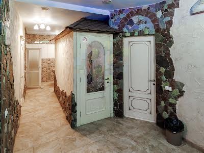 комерційна за адресою Петра Калнишевського вул. (Михайла Майорова), 7