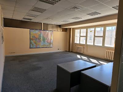 комерційна за адресою Івана Пулюя вул., 5