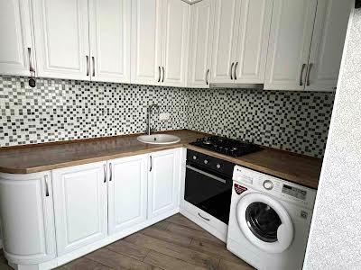 квартира за адресою Академіка Амосова вул., 63