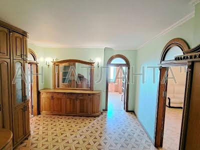квартира за адресою Клінічна вул., 23/25