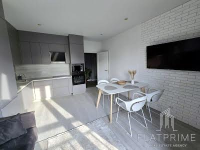 квартира за адресою Метрологічна вул., 15