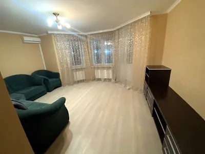 квартира за адресою Теплична вул., 42