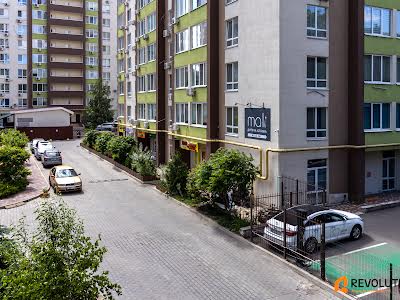 квартира за адресою Академіка Шалімова вул., 67-В