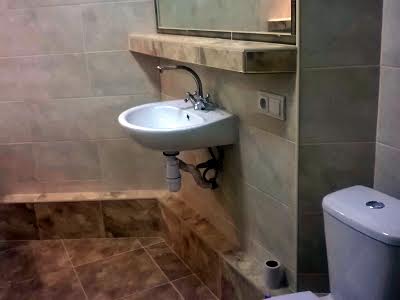 квартира за адресою Софії Русової вул., 1
