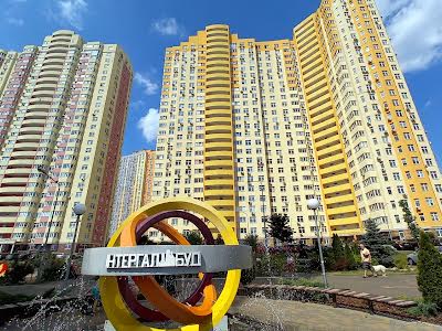 квартира за адресою Сім'ї Кульженків вул. (Петра Дегтяренка), 31-А