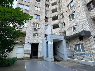 квартира за адресою Київ, Драгоманова вул., 31
