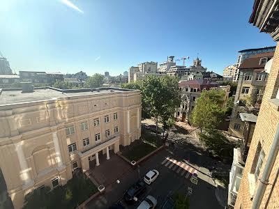 квартира за адресою Дарвіна вул., 1