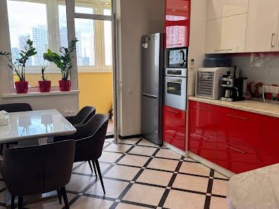 квартира за адресою Драгоманова вул., 2-Б