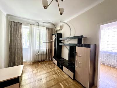 квартира за адресою Машинобудівна вул., 34
